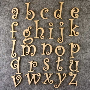 Curlz Font Alphabet Set Letras minúsculas a-z 3mm Contraplacado 26 caracteres