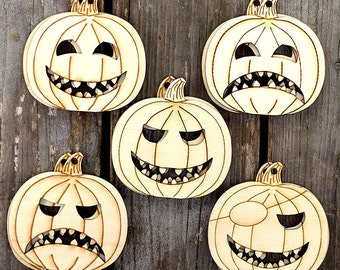 10x Wooden Halloween Pumpkin Face Mix Craft Shapes 3mm Plywood