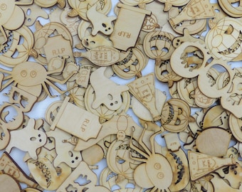 Pode incluir: Uma coleção de recortes de madeira com tema de Halloween, incluindo abóboras, fantasmas, aranhas e lápides. Os recortes são não pintados e prontos para serem decorados.