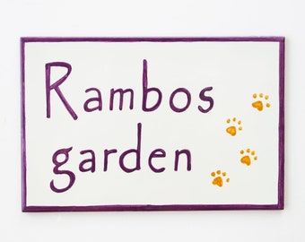 Dog name Sign, Pet Name Sign,  Dog Lover Sign, Personalized Dog Sign, Custom Dog Name Sign, Kennel Decor, Dog Paw sign, Sign About Dogs
