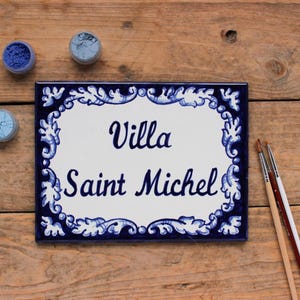 Piastrelle blu dipinte a mano personalizzate, piastrelle in ceramica spagnola con numeri e lettere, cartello fatto a mano, targa con numero civico