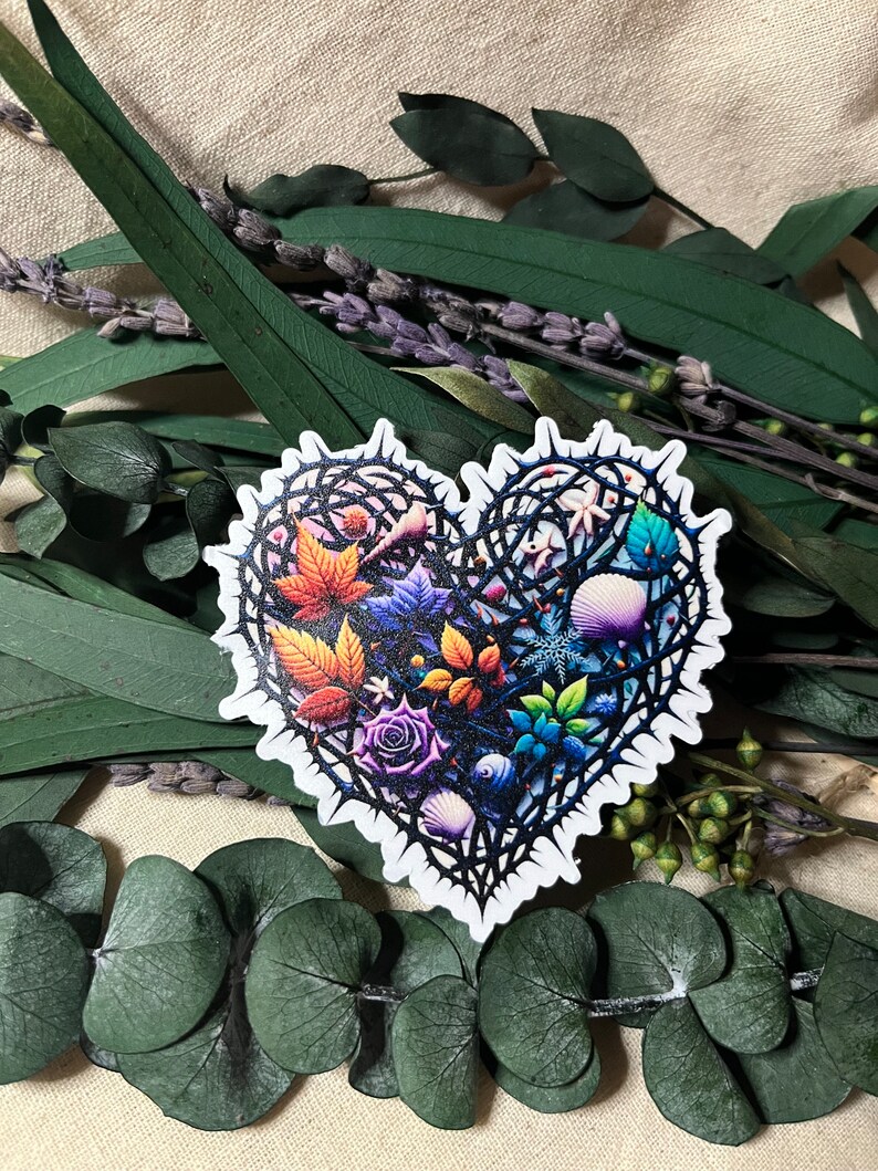 Heart of thorns with seasons woven in, is inspired by Beasts of the Brier series. Representing Kel, Dayton, Ezra, Farron, Cas and Rosalina. image 3