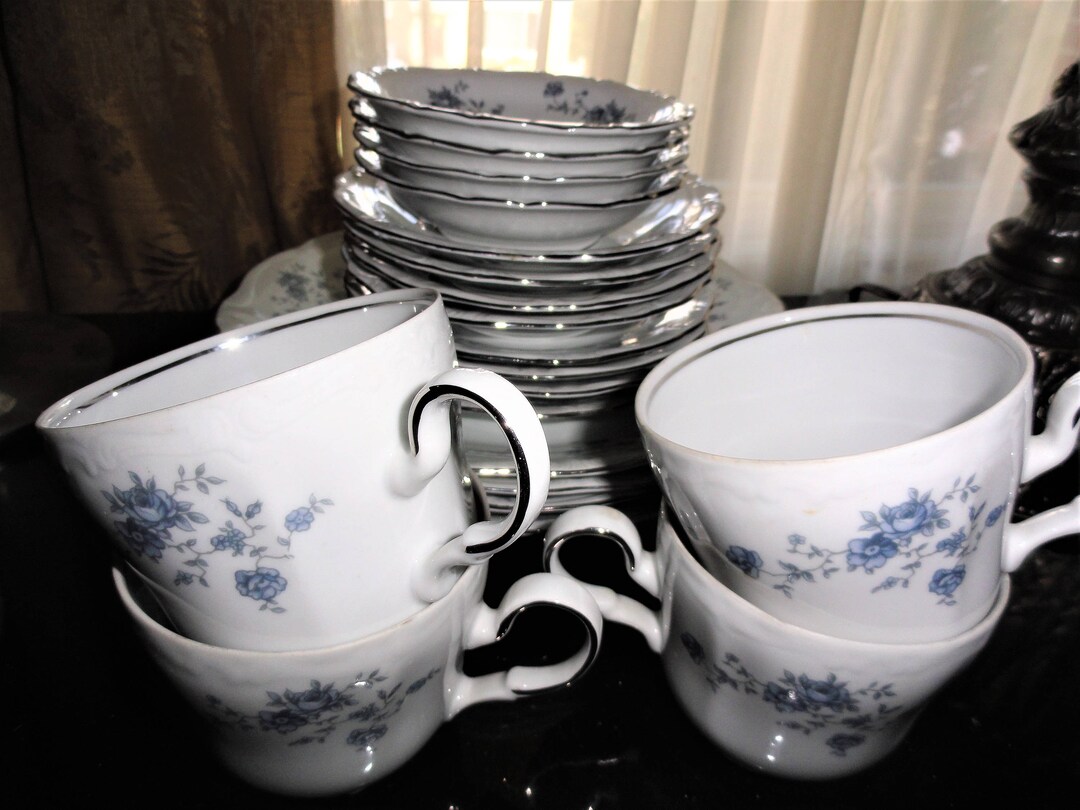 Johann Haviland BLUE GARLAND Bavaria Germany Traditions Fine China Made