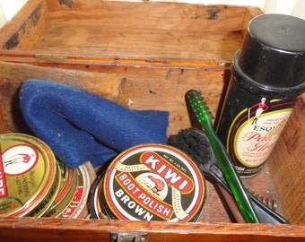 Schoenen Inlegzolen & Accessoires Schoenverzorging & Schoonmaken Pair of vintage Wood and Horsehair Brushes 