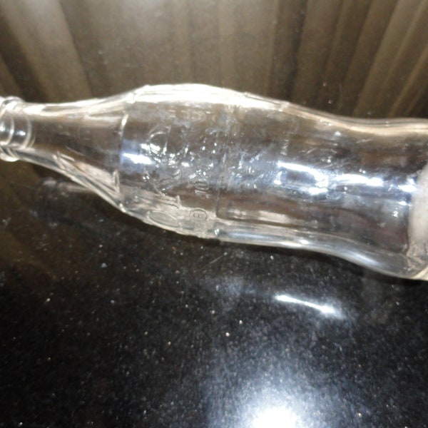 Mid Century 1950's Coke Trademark 16 Fl Oz (1 PT.) Hobble Skirt No Deposit No Return Pop/Soda Bottle