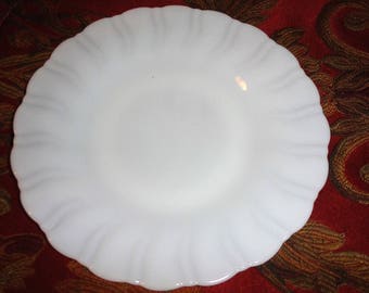 Streamline Moderne Ivory Cremax MacBeth Evans Petalware Swirl 6-1/2" Bread/Dessert Plate