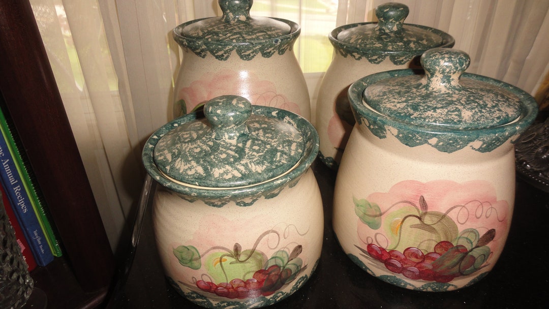 Vintage Country Crafts Waldenburg Arkansas Green Spongeware Pottery