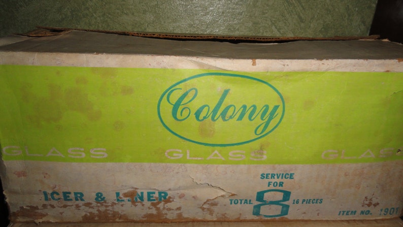 vintage 1960s Mid Century Servant Pour 8 Colony Crafts Table Delights 16 Pc. Glass Icer & Liner Tasses dans son emballage et sa boîte dorigine image 5