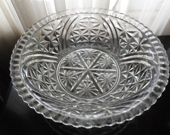 Art Deco 1920's Anchor Hocking Stars and Bars or Thousand Line Pressed Glass Serving Bowl