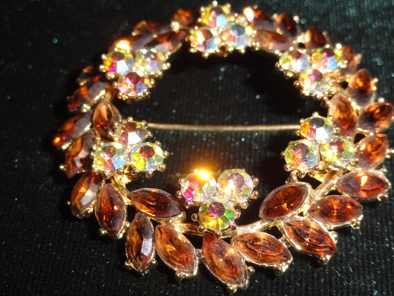 Mid Century Crown Trifari Faux Brown Topaz Aurora… - image 2