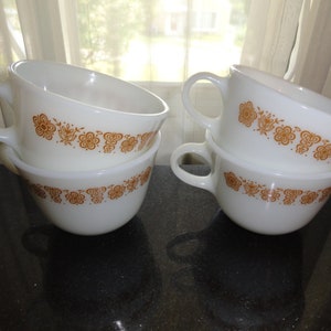 Mid Century 1950&#39;s PYREX Butterfly Gold Microwave Safe No Stovetop or Broiler Corning NY USA Set of Teacups