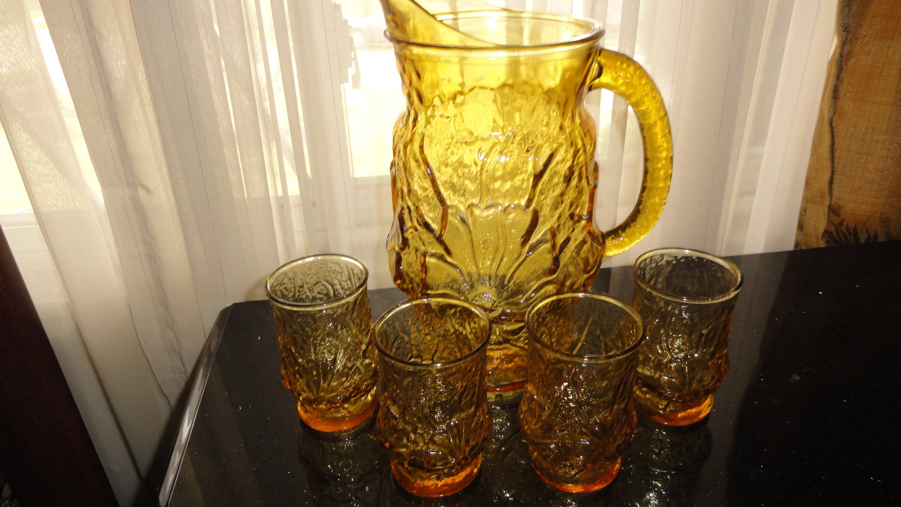 【ヴィンテージ】Anchor Hocking アンバーガラス Vintage 5 Pc. Set Anchor Hocking Rainflower Amber Glass Pour