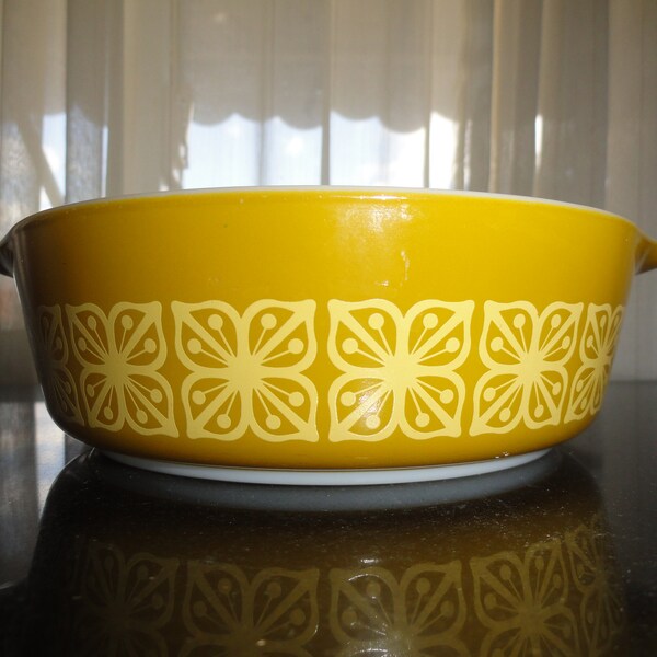 Mid Century 1966 Pyrex 471 Autumn Floral 1PT. TRADE MARK 33 Made In U.S.A. Ovenware Casserole Dish