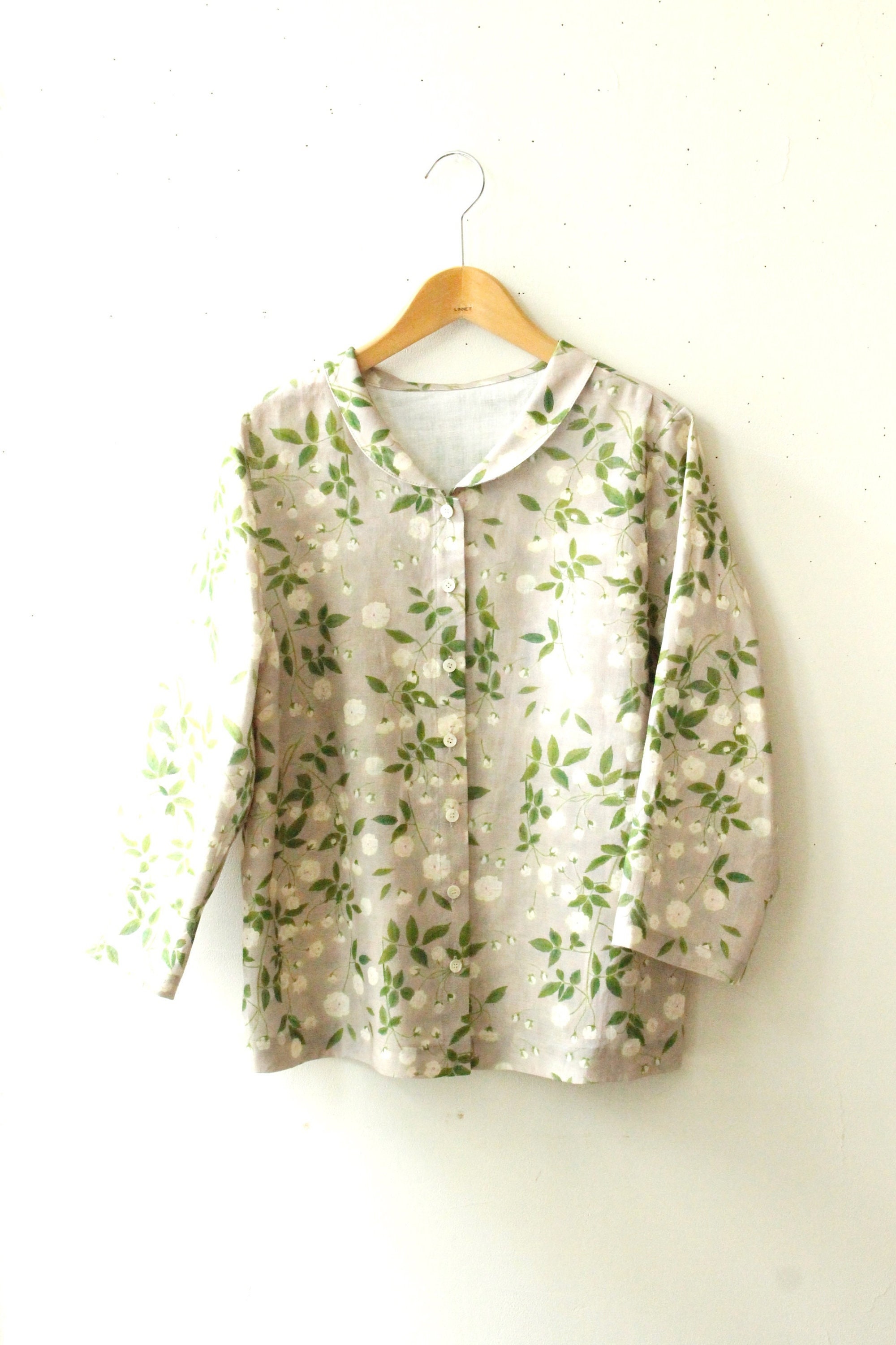 LINNET Pattern / No.139 Shawl Collar Blouse with the open in front
