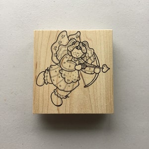 Vintage Darcie's Country Folk Engel mit Herz Pfeil Stempel auf Holz montiert/Valentinstag/Amor/Gebraucht