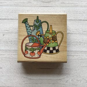 Tampon en caoutchouc monté sur bois « Arrosoirs » Stampendous vintage/Jardinage/Occasion