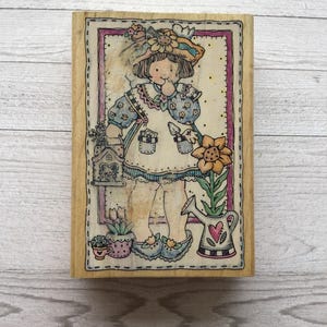 Vintage Penny Black "Gardening Girl" Carimbo de borracha montado em madeira/Primavera/Jardim/Usado