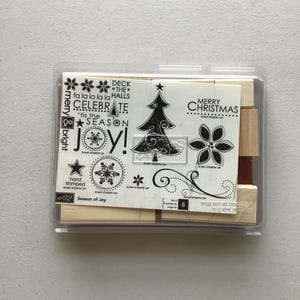 Nigdy nieużywane Stampin&#39; Up! &quot;Season of Joy&quot; Zestaw 8 gumowych stempli montowanych na drewnie/Boże Narodzenie/Święta/Używane