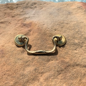 Vintage Swan Neck Brass Bail Pull: Gold Cabinet Handle with Backplate