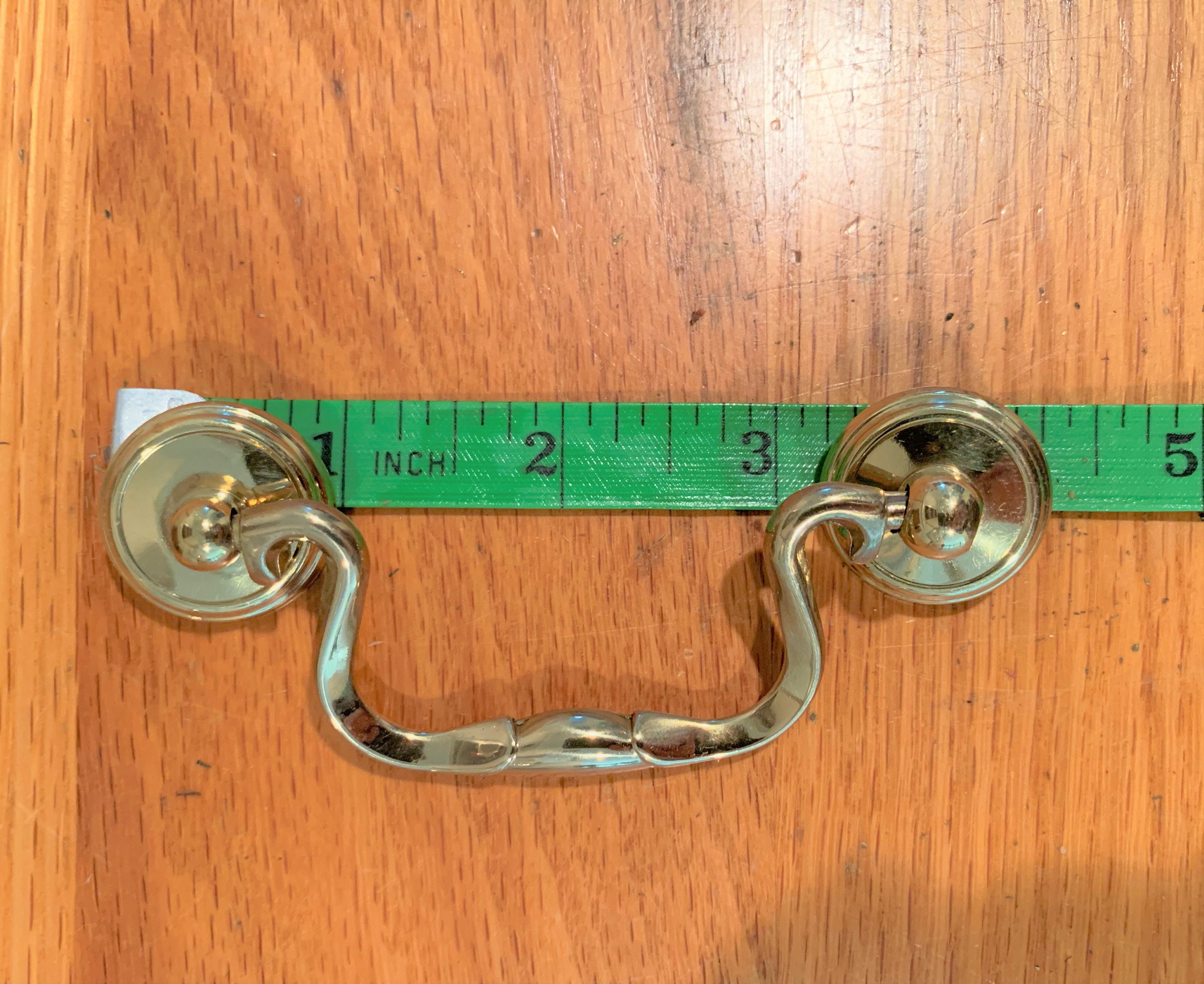 Swan Neck Brass Bail Pulls With Round Backplates/vintage Gold Drop