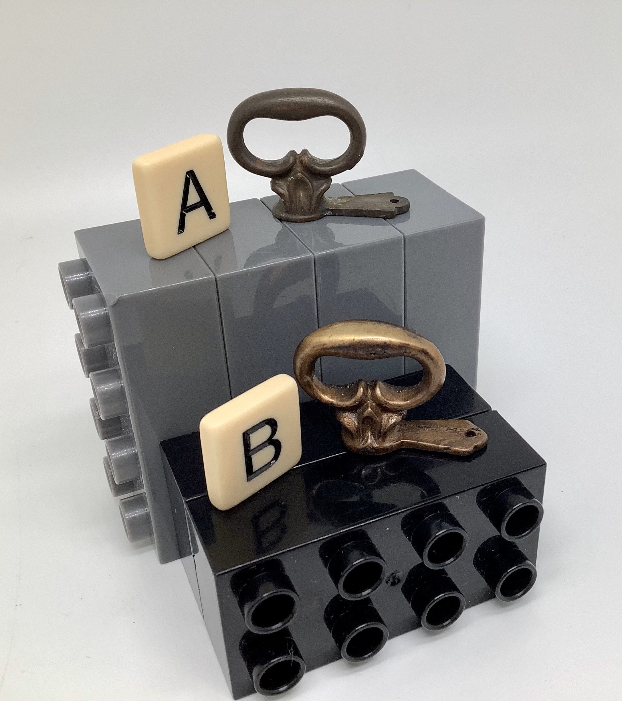 Choice Vintage Mock Key Knob Pulls/colonial Antique Brass Drawer