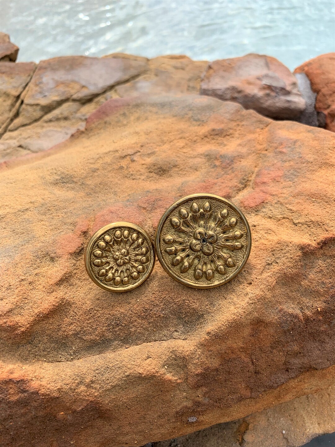 Solid Brass Flower Knobs/gold Starburst Flower Dresser Knobs