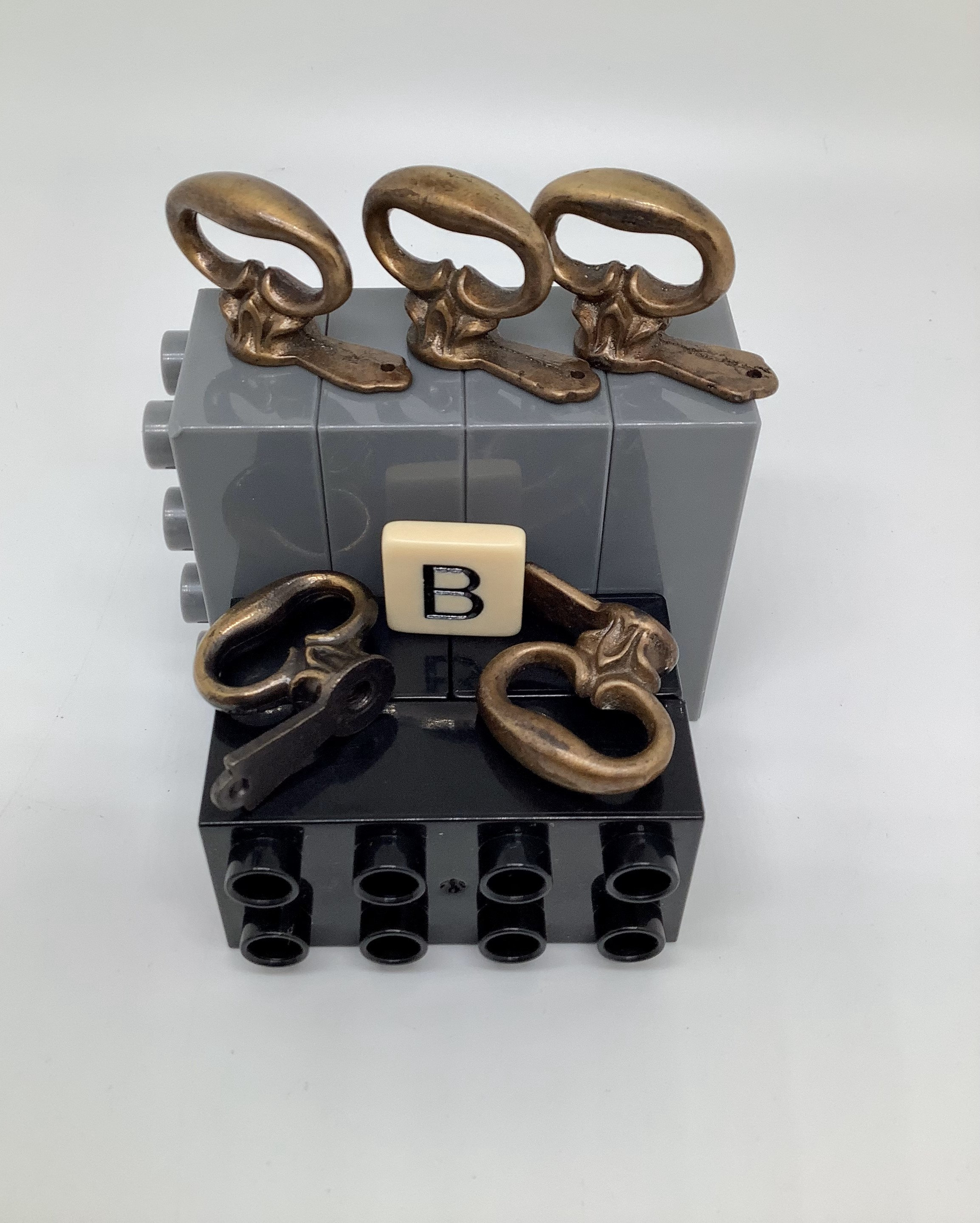 Choice Vintage Mock Key Knob Pulls/colonial Antique Brass Drawer