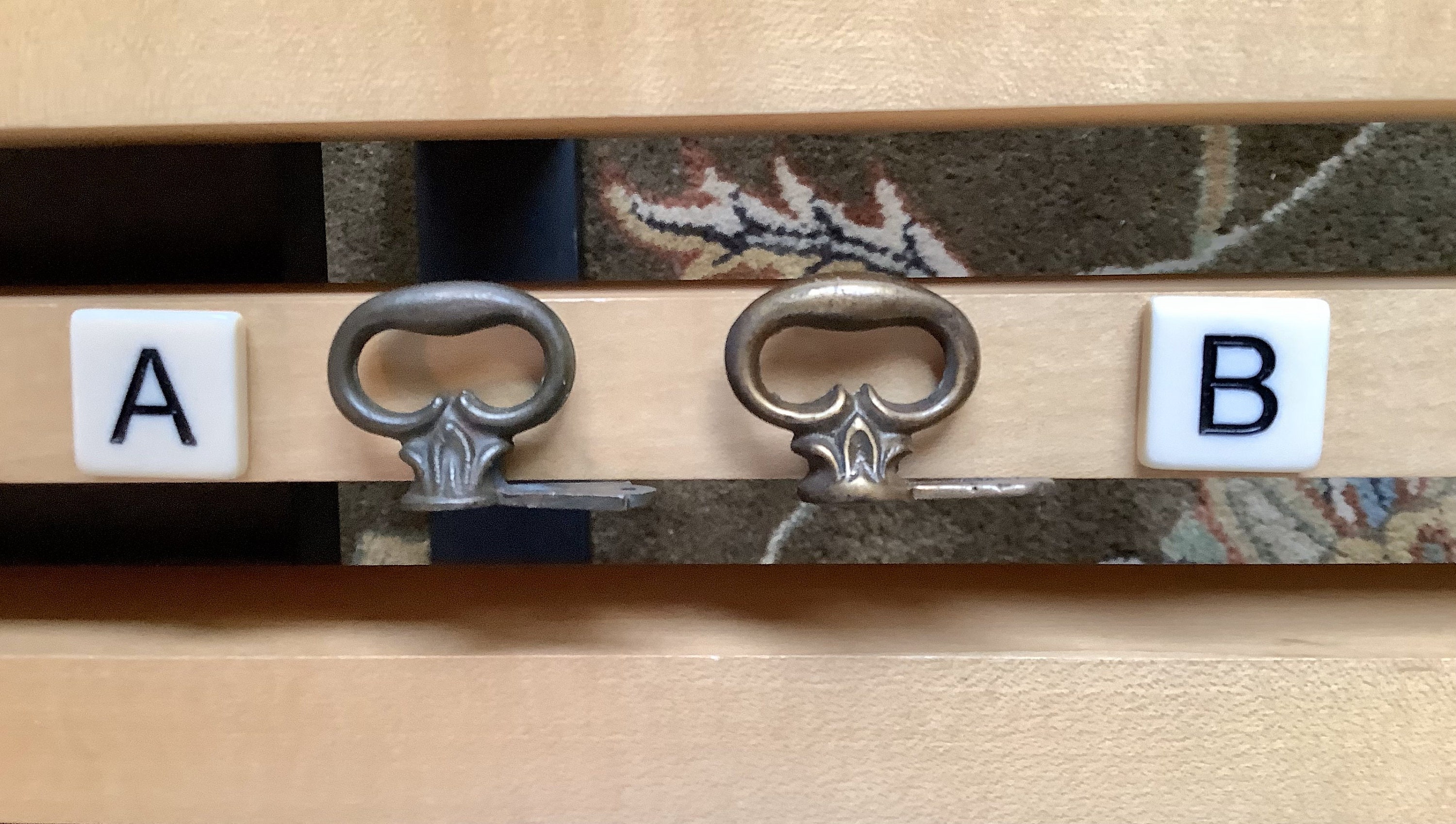 Choice Vintage Mock Key Knob Pulls/colonial Antique Brass Drawer