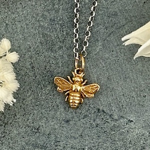 Gold Biene Halskette | Gold Hummel Halskette | Bronze Anhänger Biene | Schlichte Biene Halskette | Gold Honigbiene Halskette | Bienen Schmuck