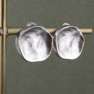 Hammered Silver Clip on Earrings | Silver Round Clips Earrings | Matte Clip On Earrings | Silver Disc Clip Ons | Silver Circles