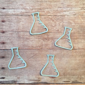 Beaker Confetti | Beaker Cut Out | Lab Confetti | Scientist Confetti | Science Confetti | Science Decoration | Chemistry Confetti