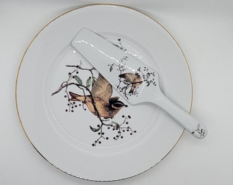 Andrea by Sadek Cake Plate and Cake Server, Bird and Berries, EUC