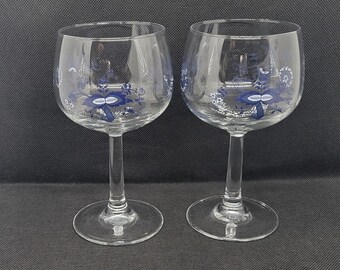 Pair of 2 Vintage BLUE DANUBE Blue Onion Wine Goblets, 10 oz