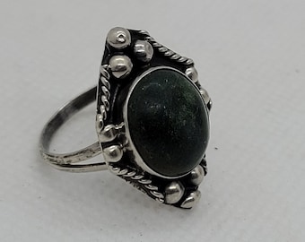 Vintage Taxco Green Agate Sterling Silver Ring, Eagle 55 Mark, Size 8.75