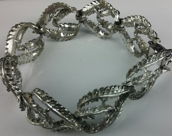 CORO Fern Leaf Link Bracelet, Silver Tone, 7.25", Pegasus Mark, Mid Century Bracelet, 1950's