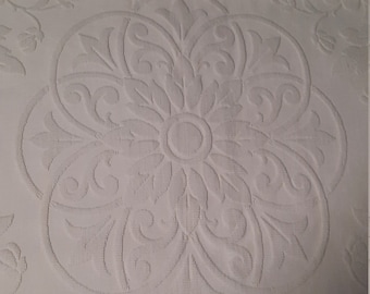 Woven Off White Vintage Coverlet Bedspread 83" x 90"