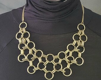 Vintage Talbots Gold-Tone Metal Interlocking Ring Bib Necklace