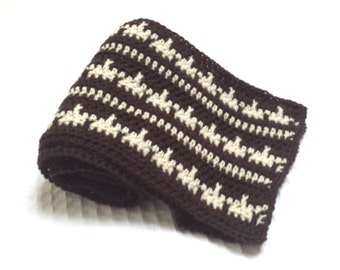 Geometric Stripes Two-Tone Mens Crochet Scarf Pattern