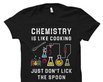 Divertida camiseta de química. Regalo de química. Divertido regalo de químico. Camisa de químico. Regalo para químico. Regalo para profesores de química. Licenciatura en Química #OS1356