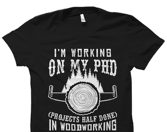 Holzbearbeitung Shirt. Holzbearbeitung Geschenk. Holzarbeiter Hemd. Holzarbeiter Geschenk. Holzarbeiter Outfit. Tischlerhemd. Tischler Geschenk. #OS2728