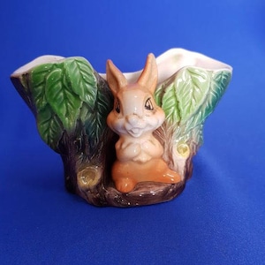 Rabbit Hornsea Vase Bunny Fauna Royal Kitsch Posy Vase no 27