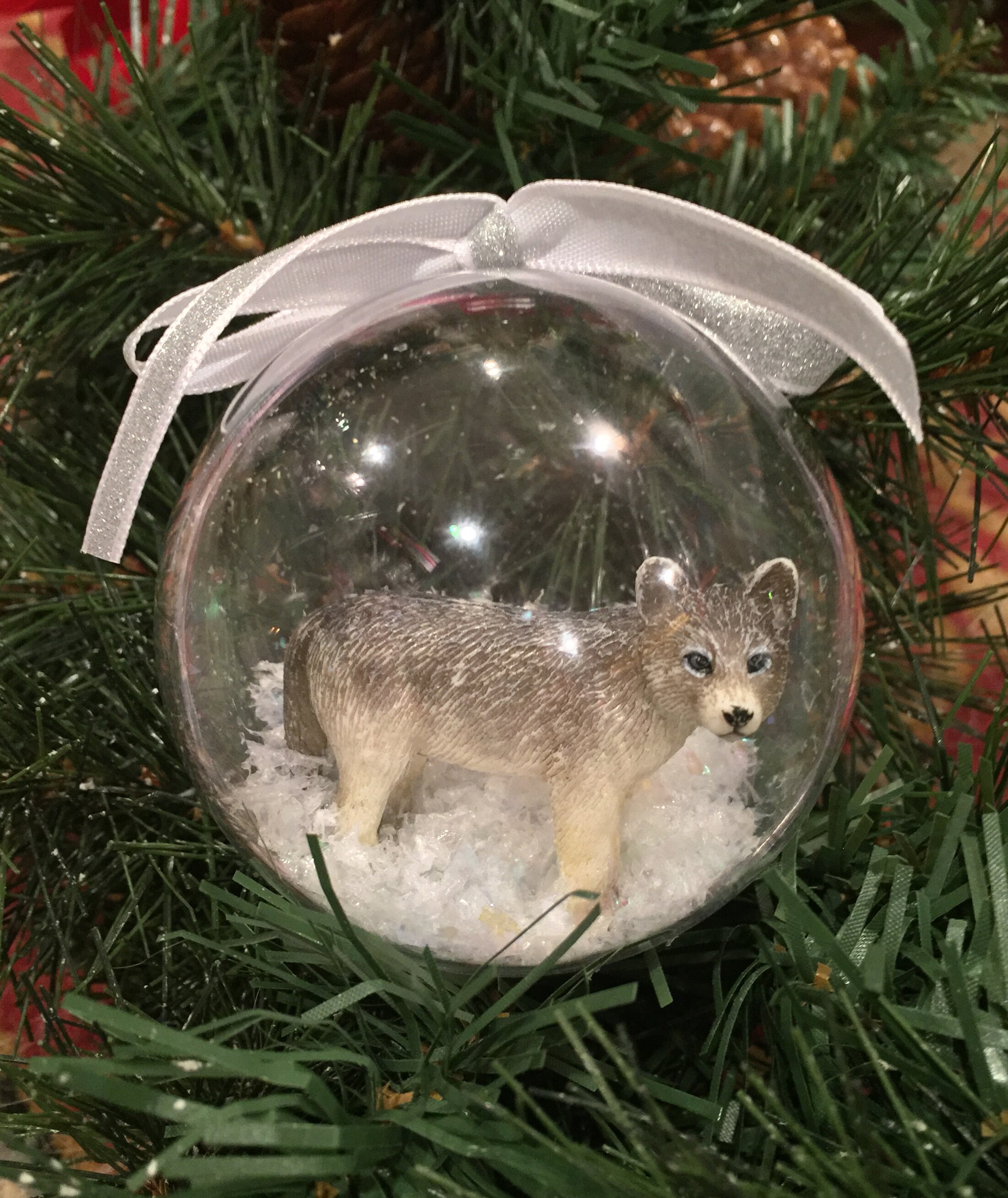 custom snow globe figurines