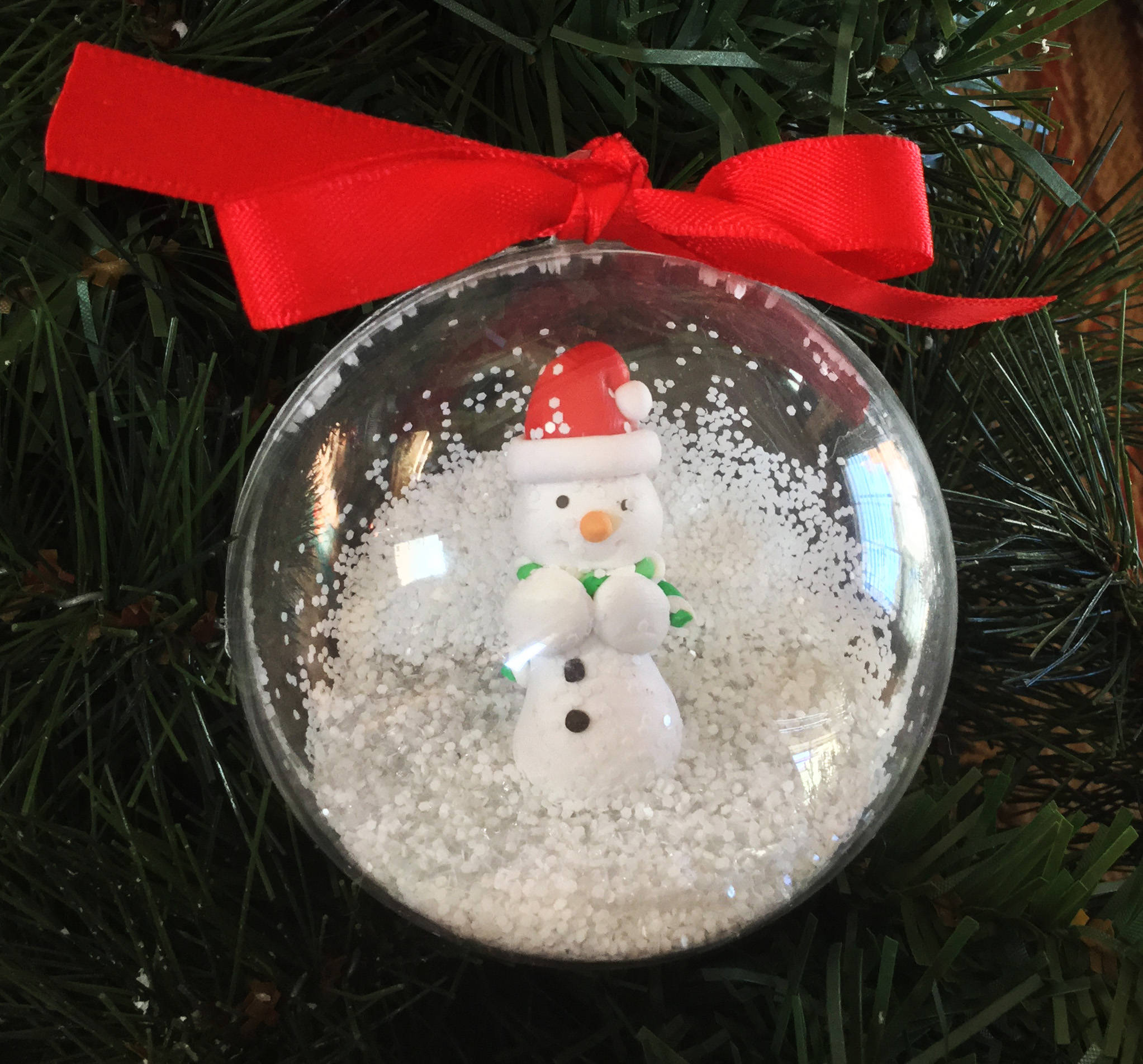 custom snow globe figurines