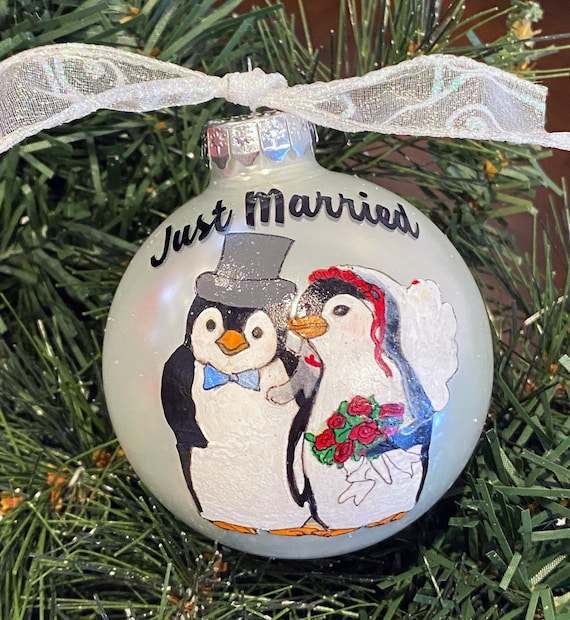 Just Married Ornament, First Christmas Married Ornament, Personalized Penguin Couple Ornament, Marriage Keepsake, Newly Married Gift