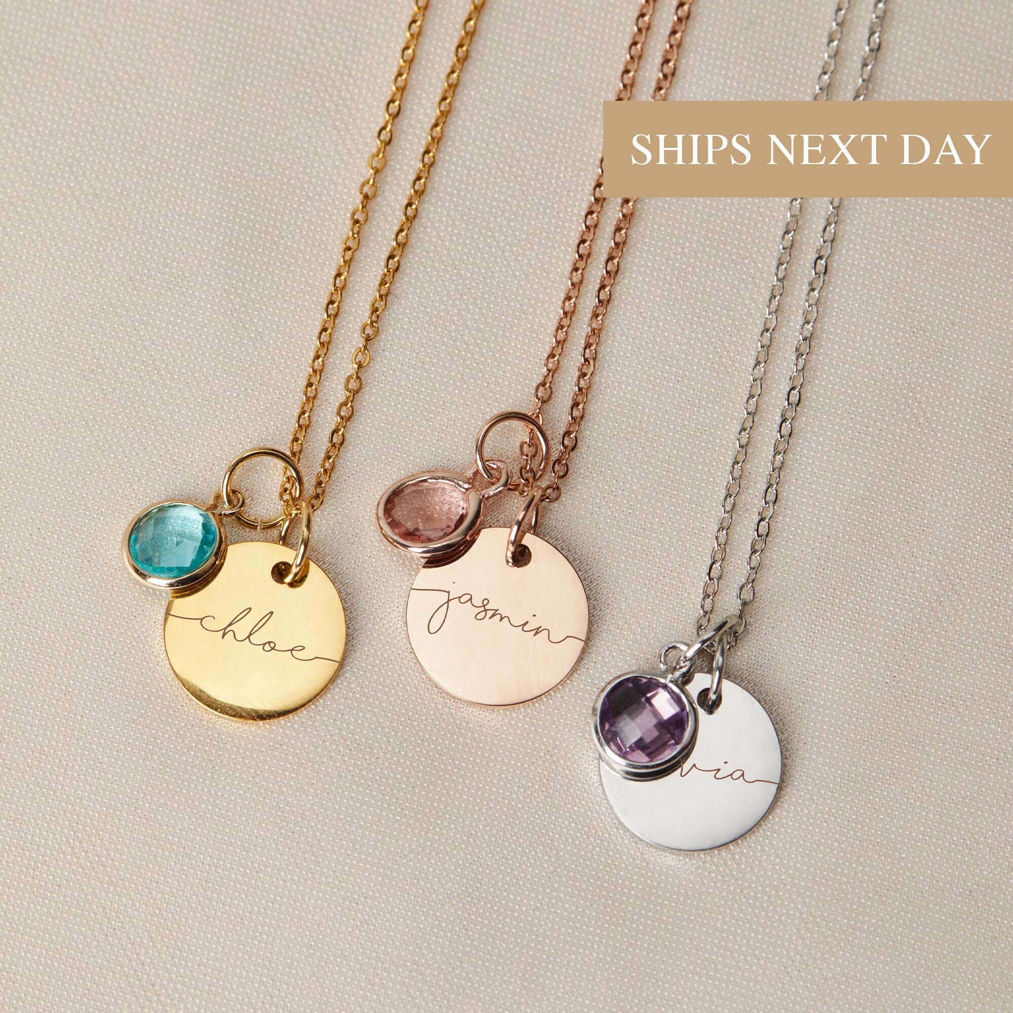Personalized Necklace for Mom With Name 