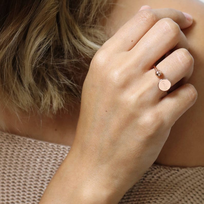 Engraved Ring for Women Best Friend Ring Mama Ring Mothers Day Gift Ideas Class of 2019 Geometric Jewelry ROC-B