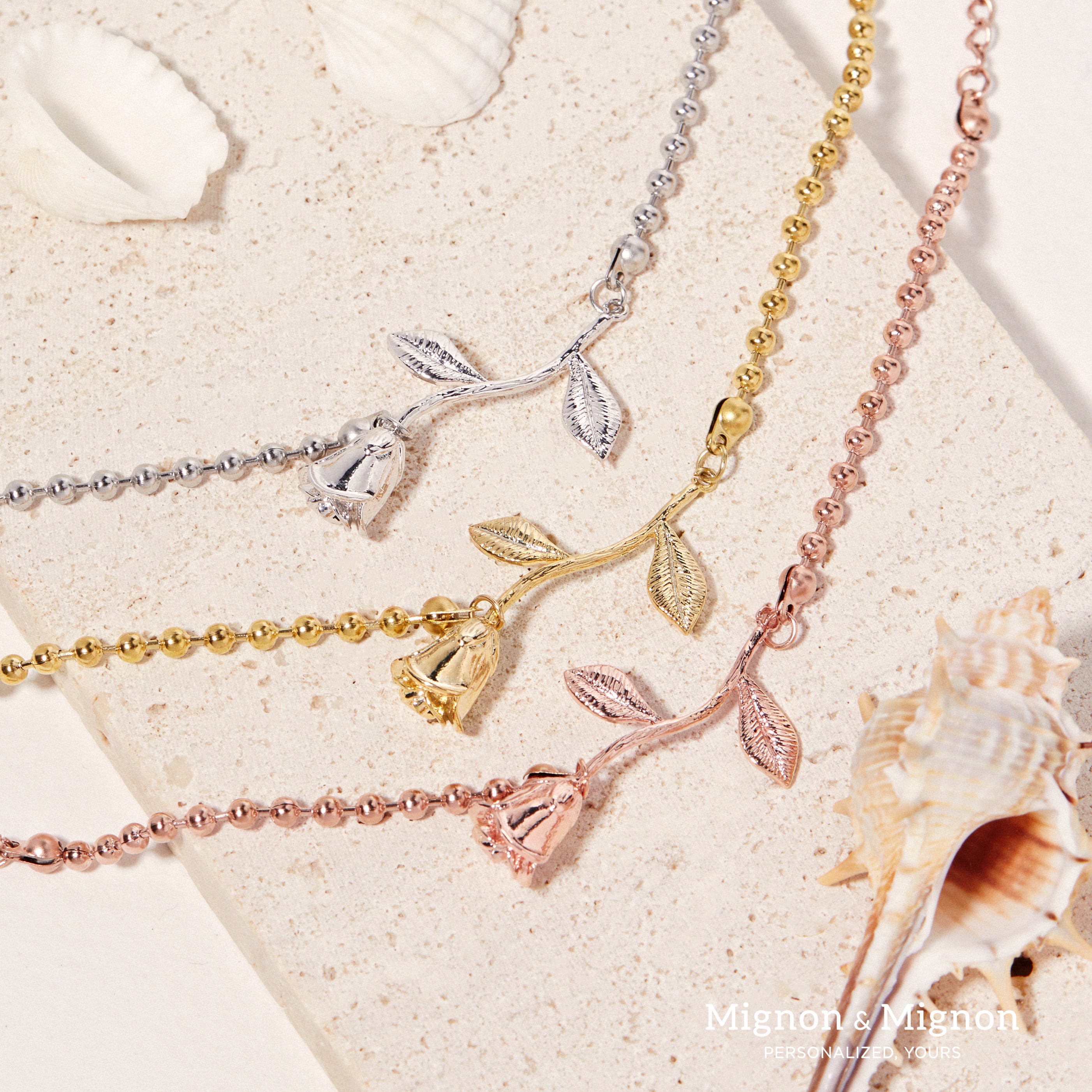 Personalized Beauty and the Beast Wedding Rose Petal Charm Bracelet Mother&#39;s Day Gift Jewelry Initial Bracelet Accessories For Mothers
