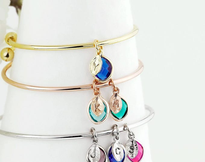 Family Initial Birthstone Bracelet Grandma Gift Custom Spring Jewelry Personalized Mom Gift for Mother in Law Emerald Birthday Gift