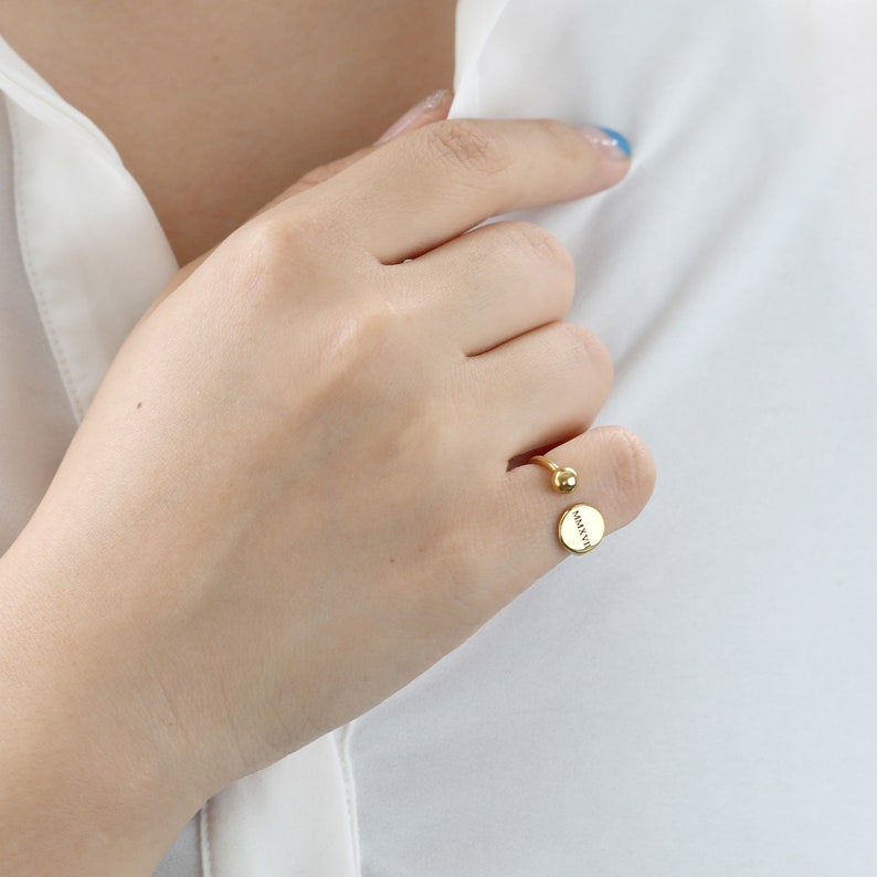 Engraved Ring for Women Best Friend Ring Mama Ring Mothers Day Gift Ideas Class of 2019 Geometric Jewelry ROC-B