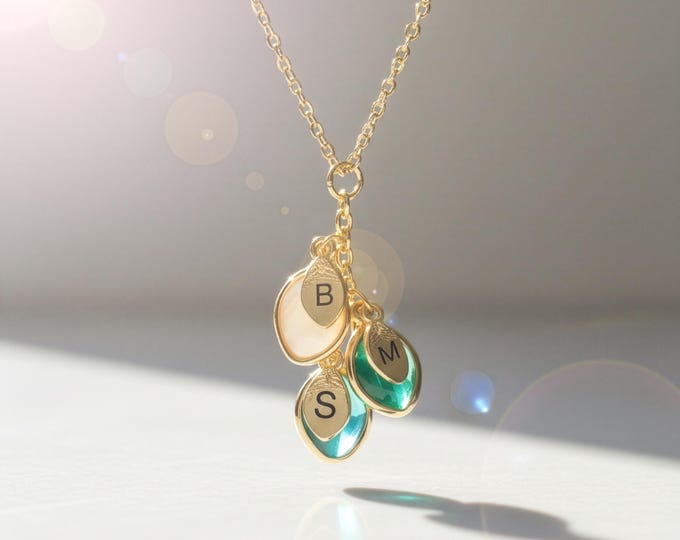 personalized necklace for mom Birthstone Jewelry for Mom Emerald Birthstone Necklace Grandma Family Tree Jewelry Mother In Law